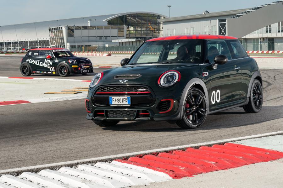  Mini Cooper S JCW Challenge 2016 года  (фото 44 из 60)